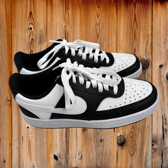 NWOT! Nike Vision Low Court Size 7.5 in Black & White - Picture 4 of 5
